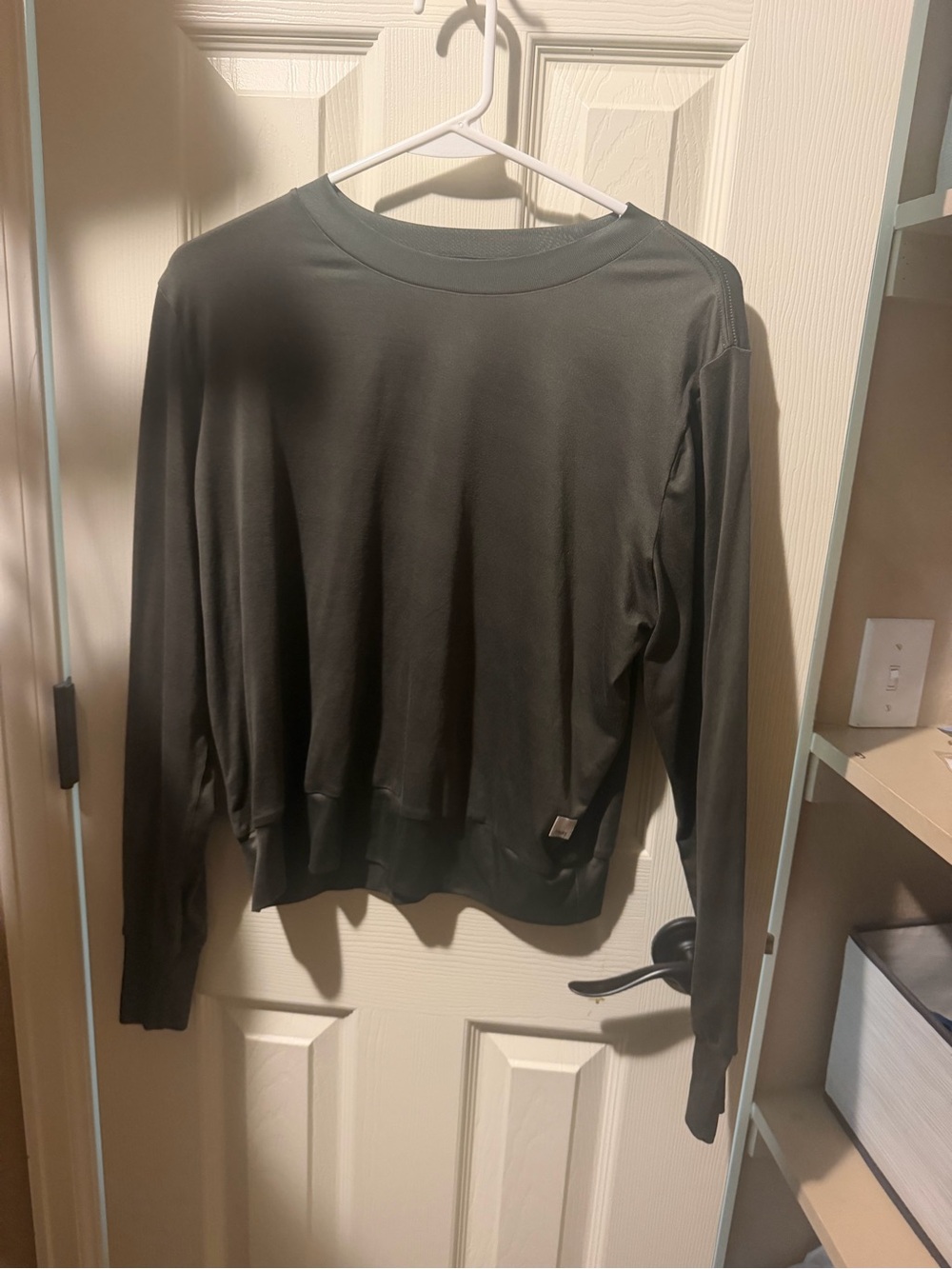 Vuori Long Sleeve in Olive Green